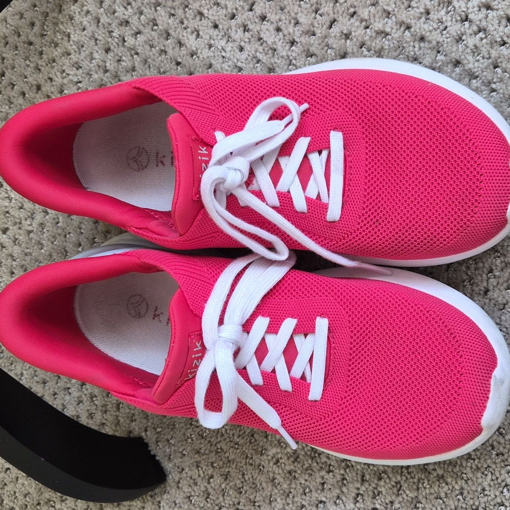 Kizik Pink Sneakers with White Laces